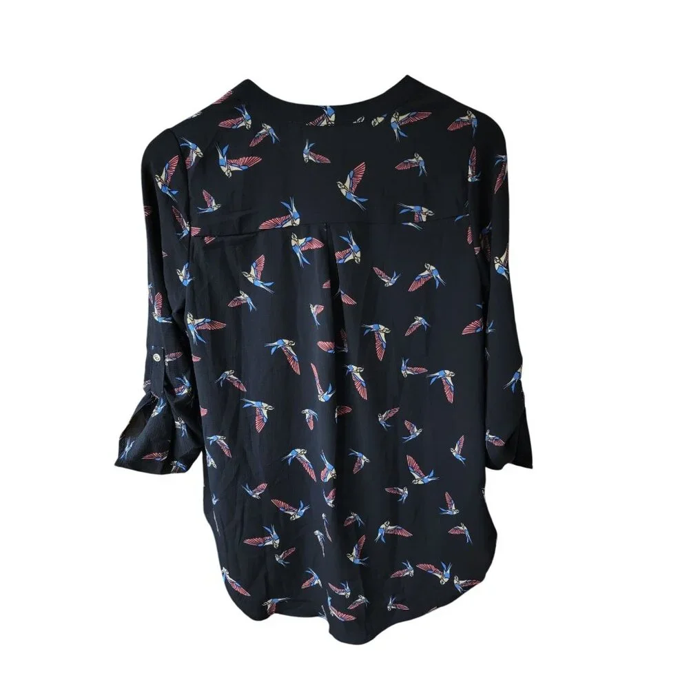 Black Button-Up Blouse With Parrot Print & 3/4 Sleeves - Miley + Molly - Size M - Picture 2 of 4